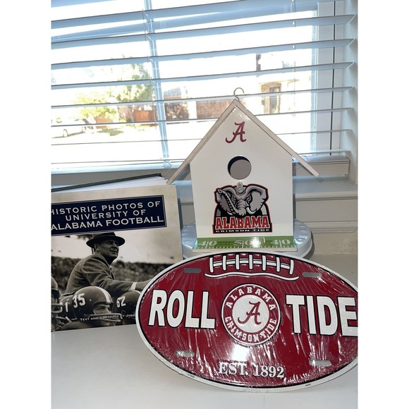 Alabama Crimson Tide bundle- Birdhouse, Book & Metal Sign - Picture 1 of 12